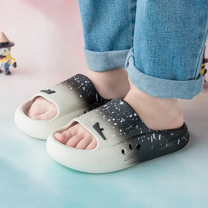 2-7Y çocuk terlik yaz bebek erkek kız Flip flop düz topuk PVC degrade yumuşak taban kaymaz ışık çocuk ayakkabı Hw11 Görüntü 0