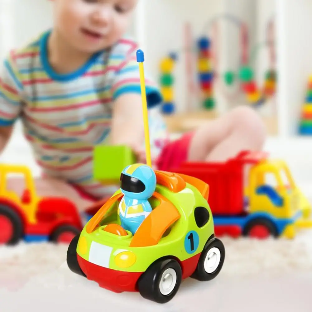 Güvenli yürümeye başlayan çocuk erkek kız uzaktan kumanda araba oyuncak uzaktan kumanda araba klasik oyuncaklar eğlence Görüntü 2